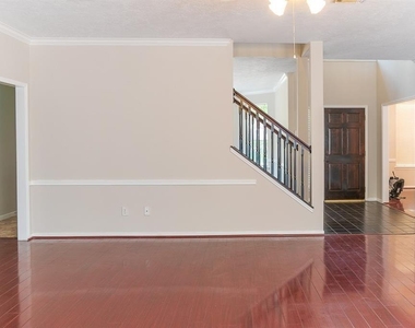 15411 Seminole Canyon Drive - Photo Thumbnail 12