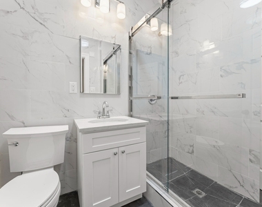 163 Bedford Avenue - Photo Thumbnail 14