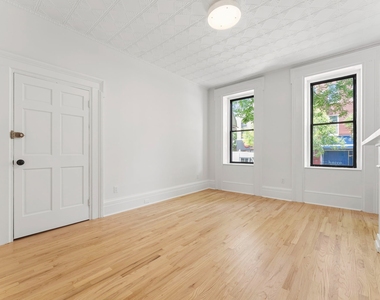 163 Bedford Avenue - Photo Thumbnail 6