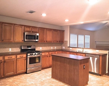 174 Fairwind Trail Drive - Photo Thumbnail 5