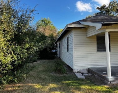 1648 W Rev Dr Ransom Howard Street - Photo Thumbnail 1