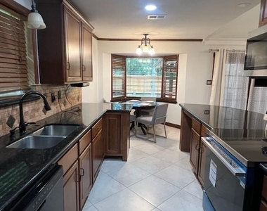 5 Deerfoot Court - Photo Thumbnail 9