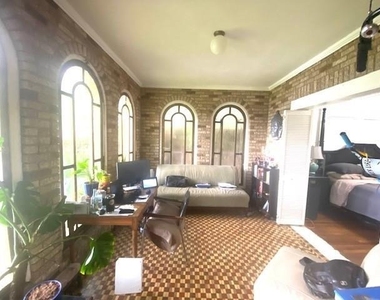 4802 La Branch Street - Photo Thumbnail 10