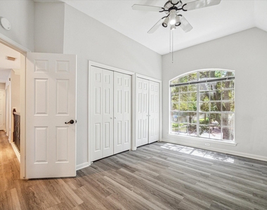 2715 Oakland Drive - Photo Thumbnail 22