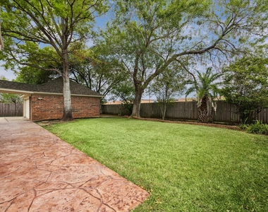 2715 Oakland Drive - Photo Thumbnail 31