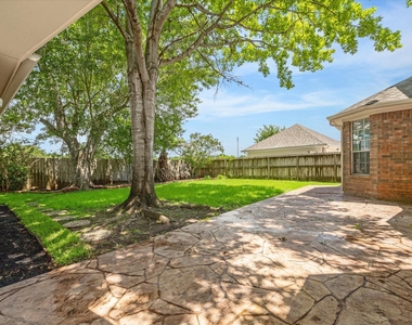 2715 Oakland Drive - Photo Thumbnail 30
