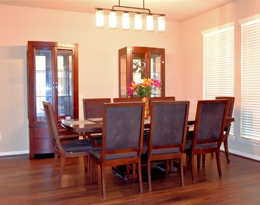 5106 Autumn Rose Lane - Photo Thumbnail 2