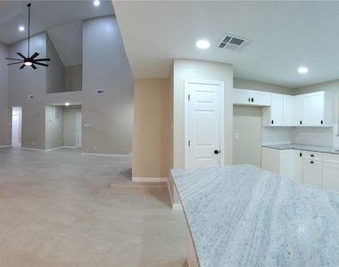 128 Lasso Street - Photo Thumbnail 6
