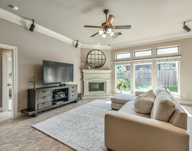 10323 Belvamera Road - Photo Thumbnail 6