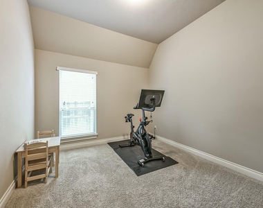 10323 Belvamera Road - Photo Thumbnail 22