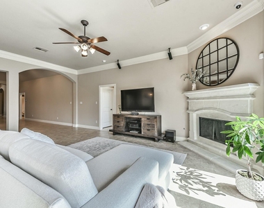 10323 Belvamera Road - Photo Thumbnail 4