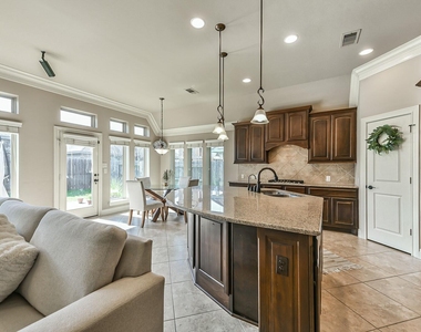 10323 Belvamera Road - Photo Thumbnail 9