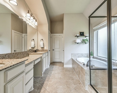 10323 Belvamera Road - Photo Thumbnail 15