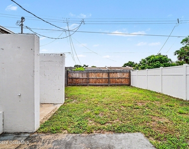 255 W Towne Place - Photo Thumbnail 14