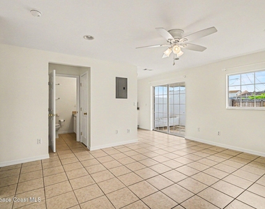 255 W Towne Place - Photo Thumbnail 11