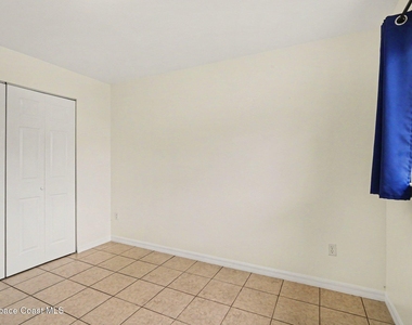 255 W Towne Place - Photo Thumbnail 6