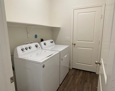 10084 Pappas Drive - Photo Thumbnail 17