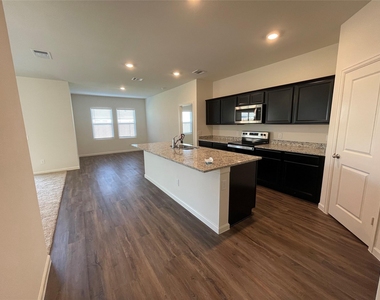 10084 Pappas Drive - Photo Thumbnail 2