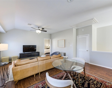 1838 Wheeler Street - Photo Thumbnail 7