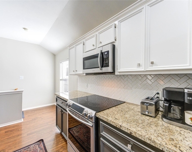 1838 Wheeler Street - Photo Thumbnail 5