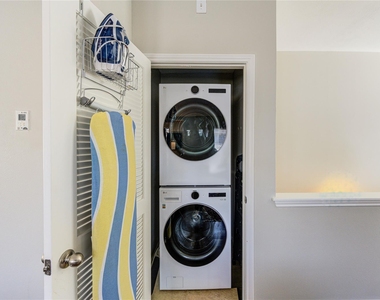 1838 Wheeler Street - Photo Thumbnail 13