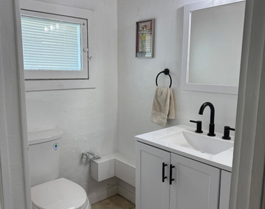 321 Sagamore Street - Photo Thumbnail 4
