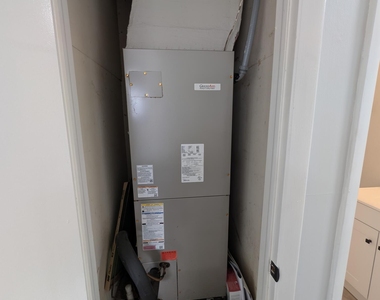 4840 Volusia Avenue - Photo Thumbnail 18