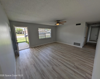 4840 Volusia Avenue - Photo Thumbnail 3