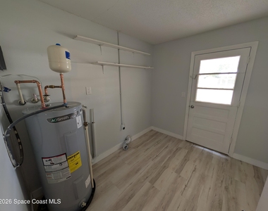 4840 Volusia Avenue - Photo Thumbnail 7