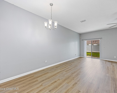 2745 Revolution Street - Photo Thumbnail 6