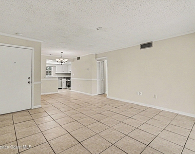 3135 Shady Dell Lane - Photo Thumbnail 5