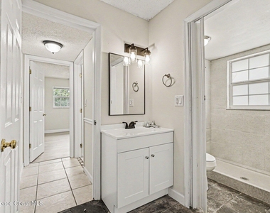 3135 Shady Dell Lane - Photo Thumbnail 12