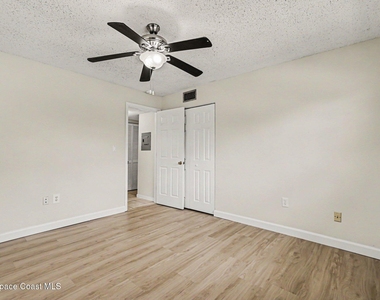 3135 Shady Dell Lane - Photo Thumbnail 10