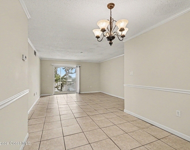 3135 Shady Dell Lane - Photo Thumbnail 4