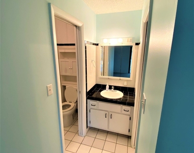 141 Aquarius Way - Photo Thumbnail 9