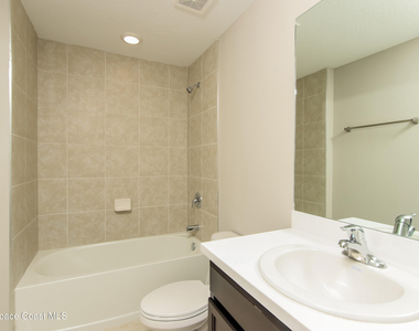2110 Watkins Road Se - Photo Thumbnail 6