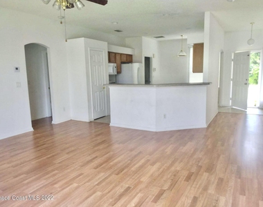 1387 Ginza Road Nw - Photo Thumbnail 3