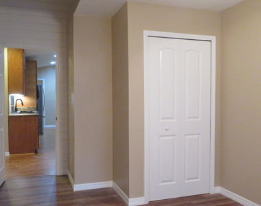 2321 Mantilla Avenue Se - Photo Thumbnail 9