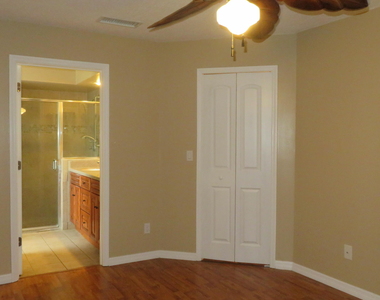 2321 Mantilla Avenue Se - Photo Thumbnail 11