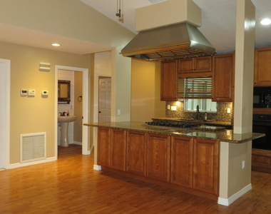 2321 Mantilla Avenue Se - Photo Thumbnail 1