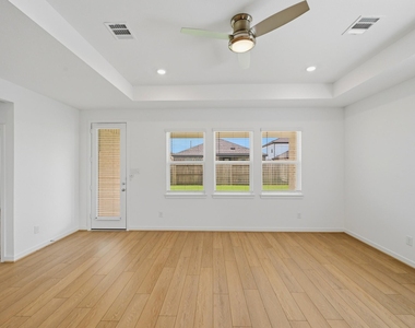 9743 Avalon View Drive - Photo Thumbnail 20