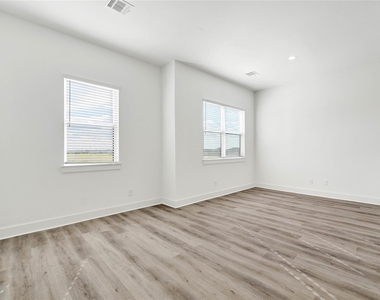 4604 Indie Heights Lane - Photo Thumbnail 13