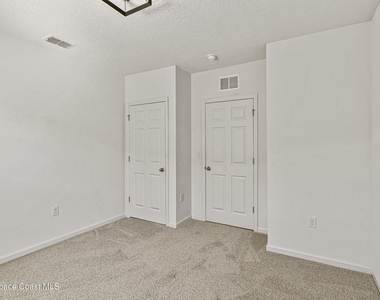 465 Sorrento Drive - Photo Thumbnail 20