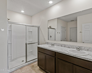 465 Sorrento Drive - Photo Thumbnail 18