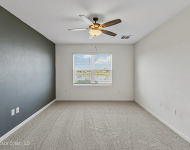 465 Sorrento Drive - Photo Thumbnail 16