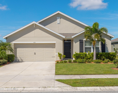 465 Sorrento Drive - Photo Thumbnail 4