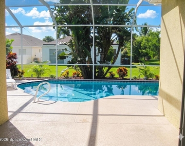 3050 Purple Martin Lane - Photo Thumbnail 33