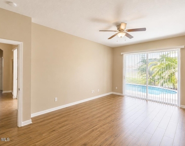 3050 Purple Martin Lane - Photo Thumbnail 10