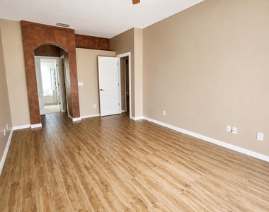 3050 Purple Martin Lane - Photo Thumbnail 11
