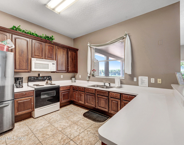 3050 Purple Martin Lane - Photo Thumbnail 22